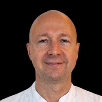 Доктор Dr Milan Brakus